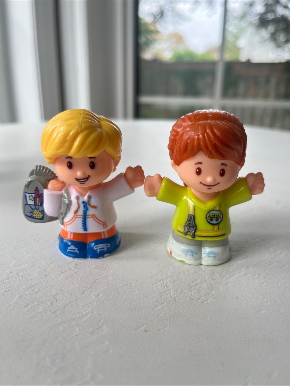 5/$25 💛 Little People Bus Friends